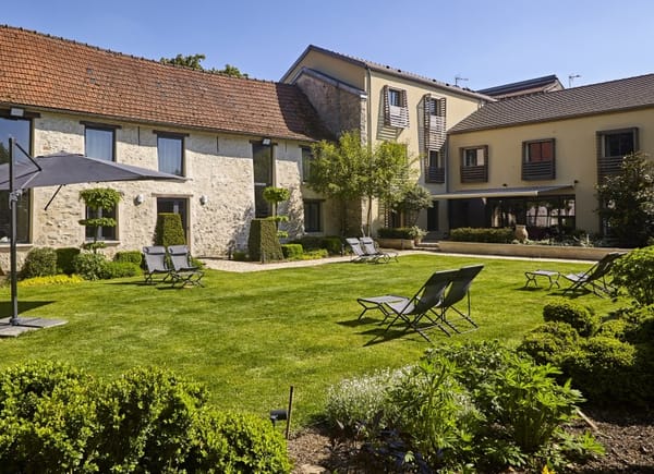Hôtel Les Herbes Folles ****, Hôtel 4*, Mauregard, Île-de-France, France